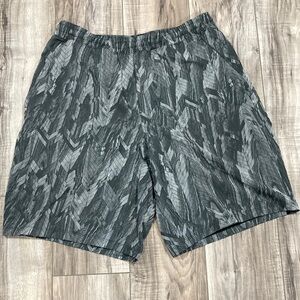 EUC Lululemon MENS Pacebreaker 9” Lined Short, L